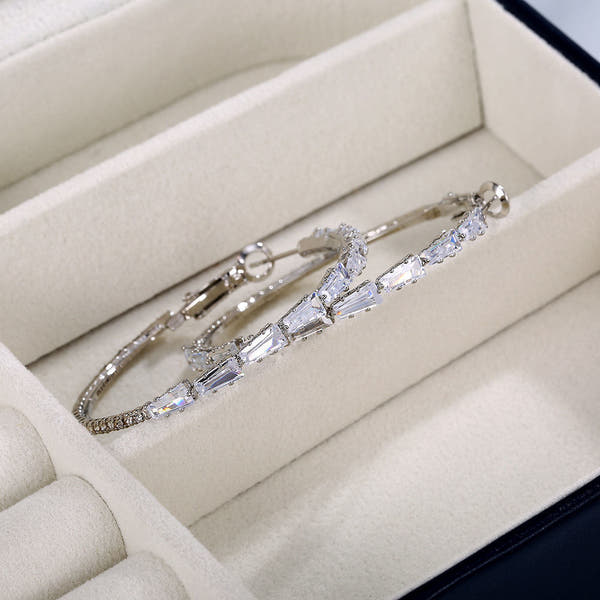 Simple Gold Ladies Zircon Earrings European And American Big Earrings null