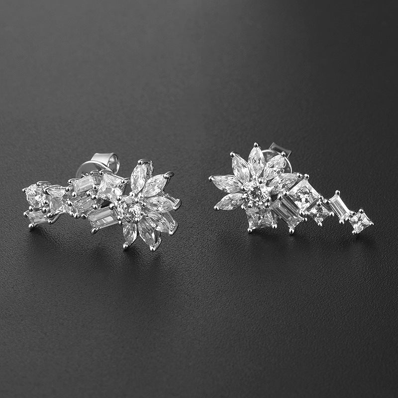 4428E Personality S925 Silver Inlaid 5A Zircon Simple Stud Earrings null