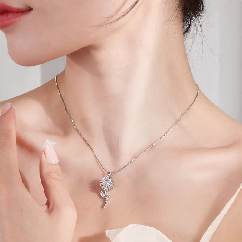 Rotating Little Necklace Female Niche null