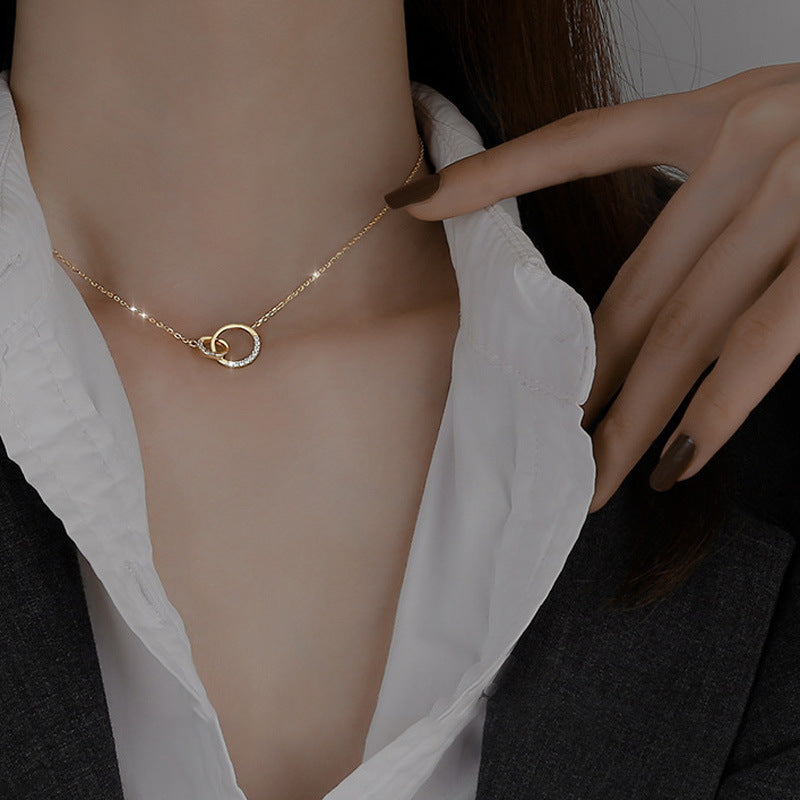 Silver Niche Design Circle Necklace