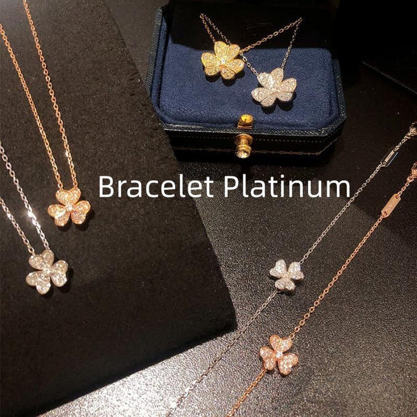 Silver Necklace Micro Diamond Clover